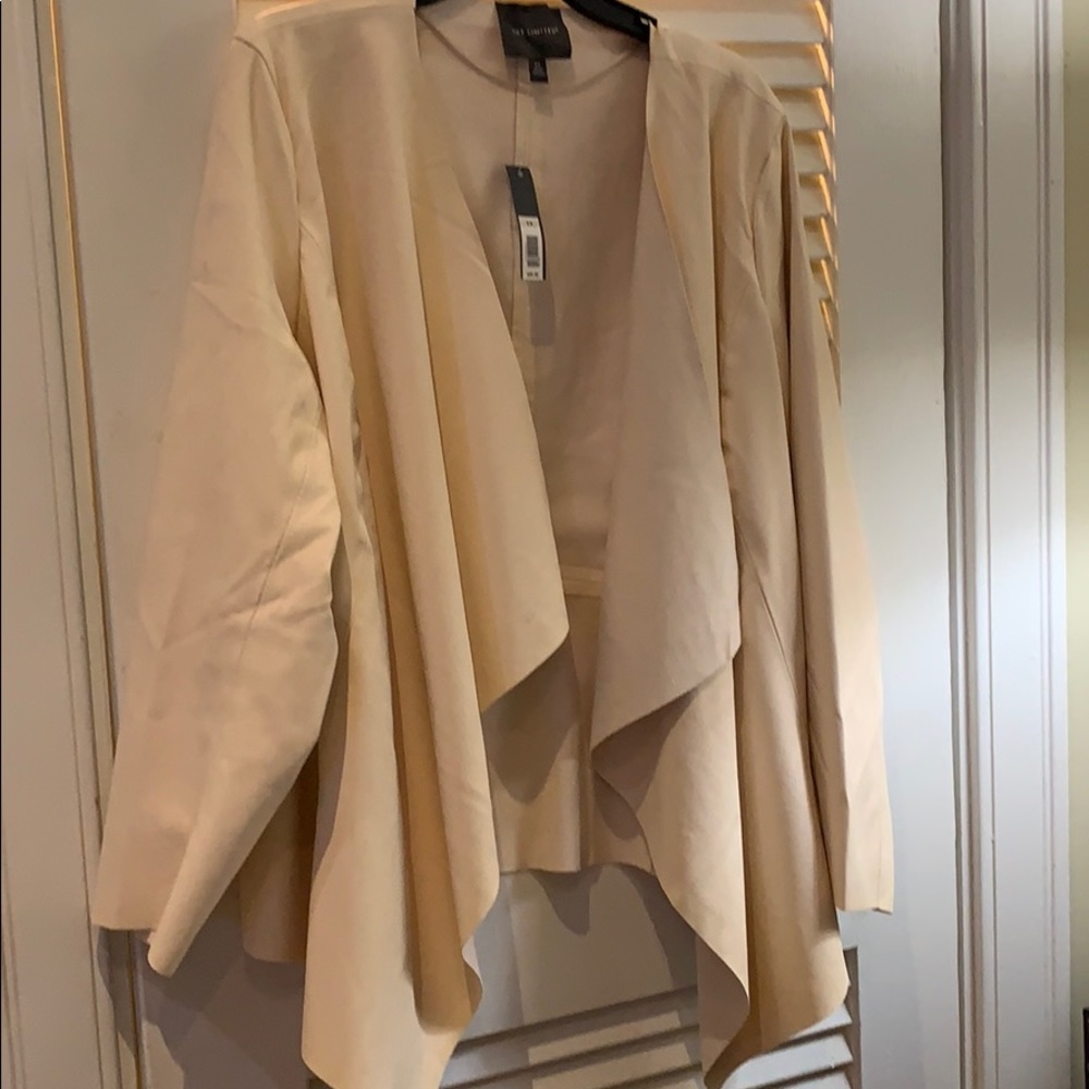 Lightweight Limited Jacket - Picture 2 of 6